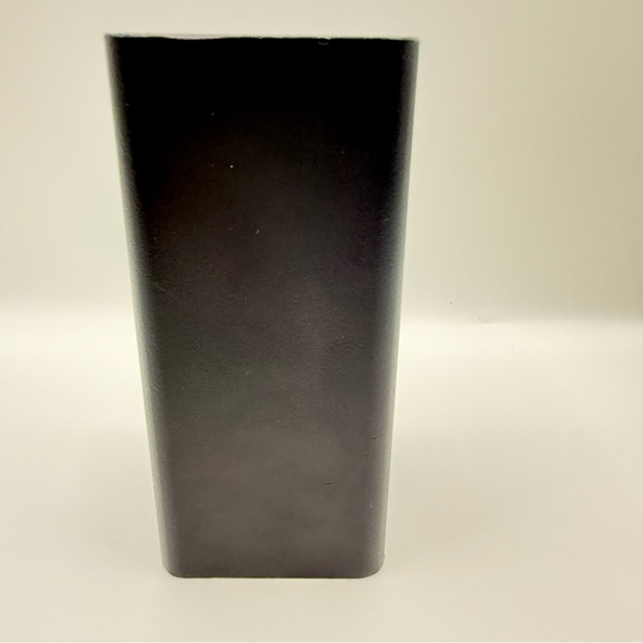 Curt 45405 Trailer Hitch Receiver Adapter Reducer Sleeve 2 1/2 In To 2 In Shank - Picture 3 of 9